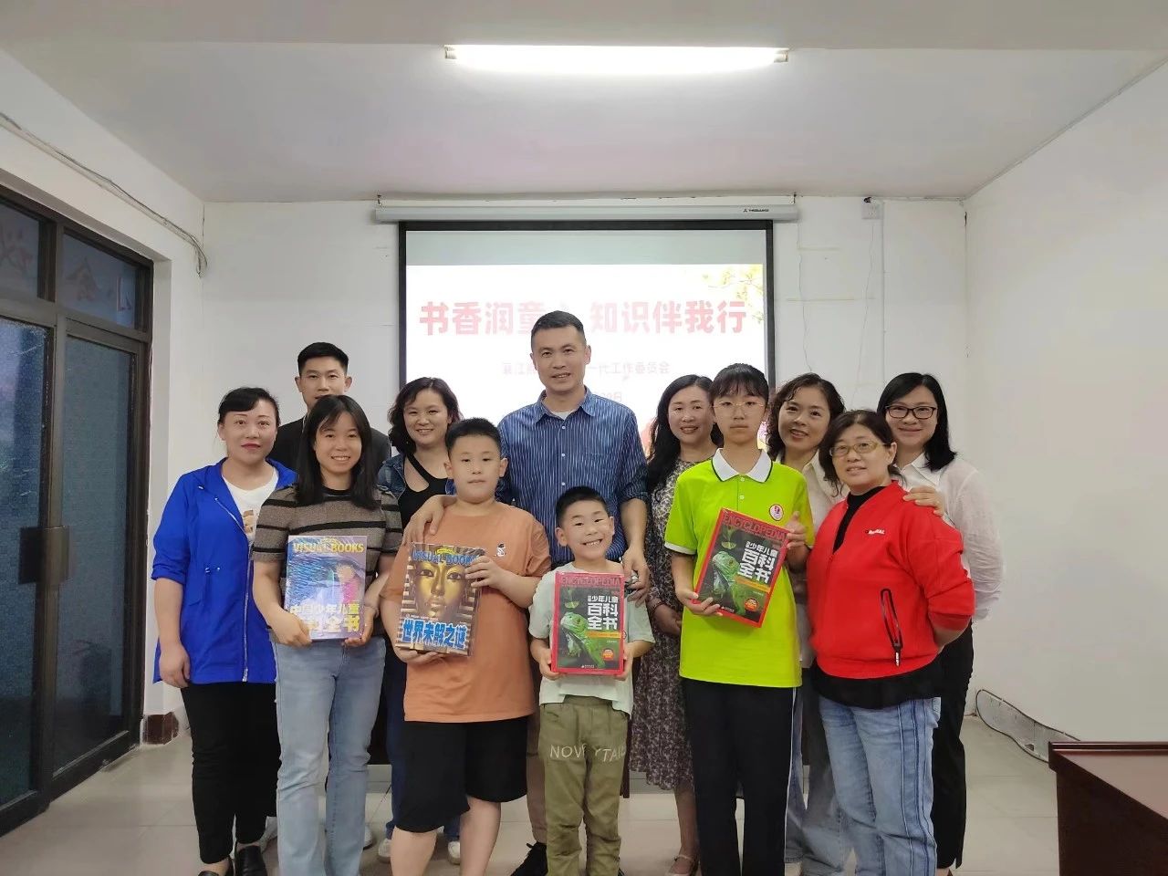 082520e3f8db82231966f33d2b950e06.jpg 082520e3f8db82231966f33d2b950e06.jpg